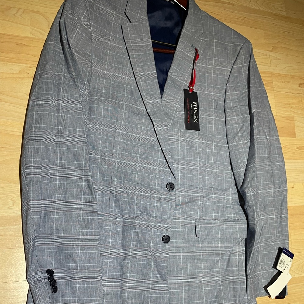 New Tommy Hilfiger mens sport Jacket -44Long size